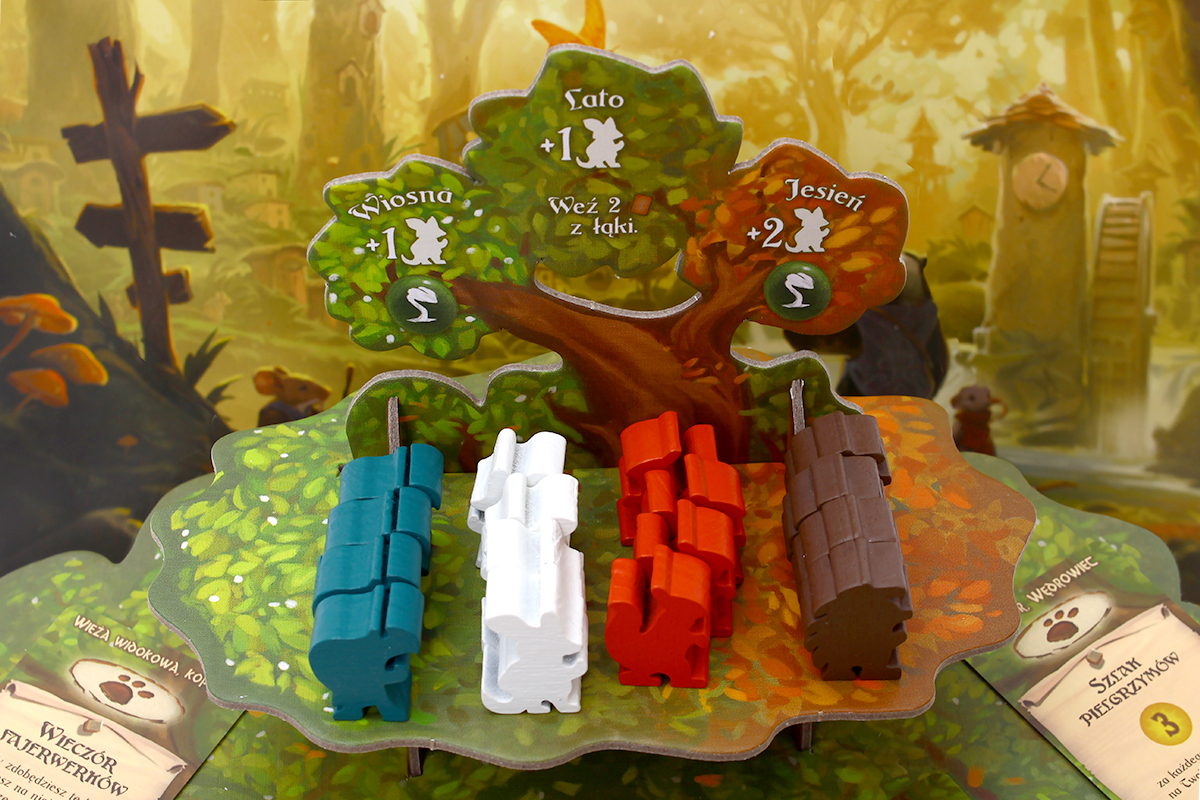 Drzewo i pionki z gry planszowej Everdell